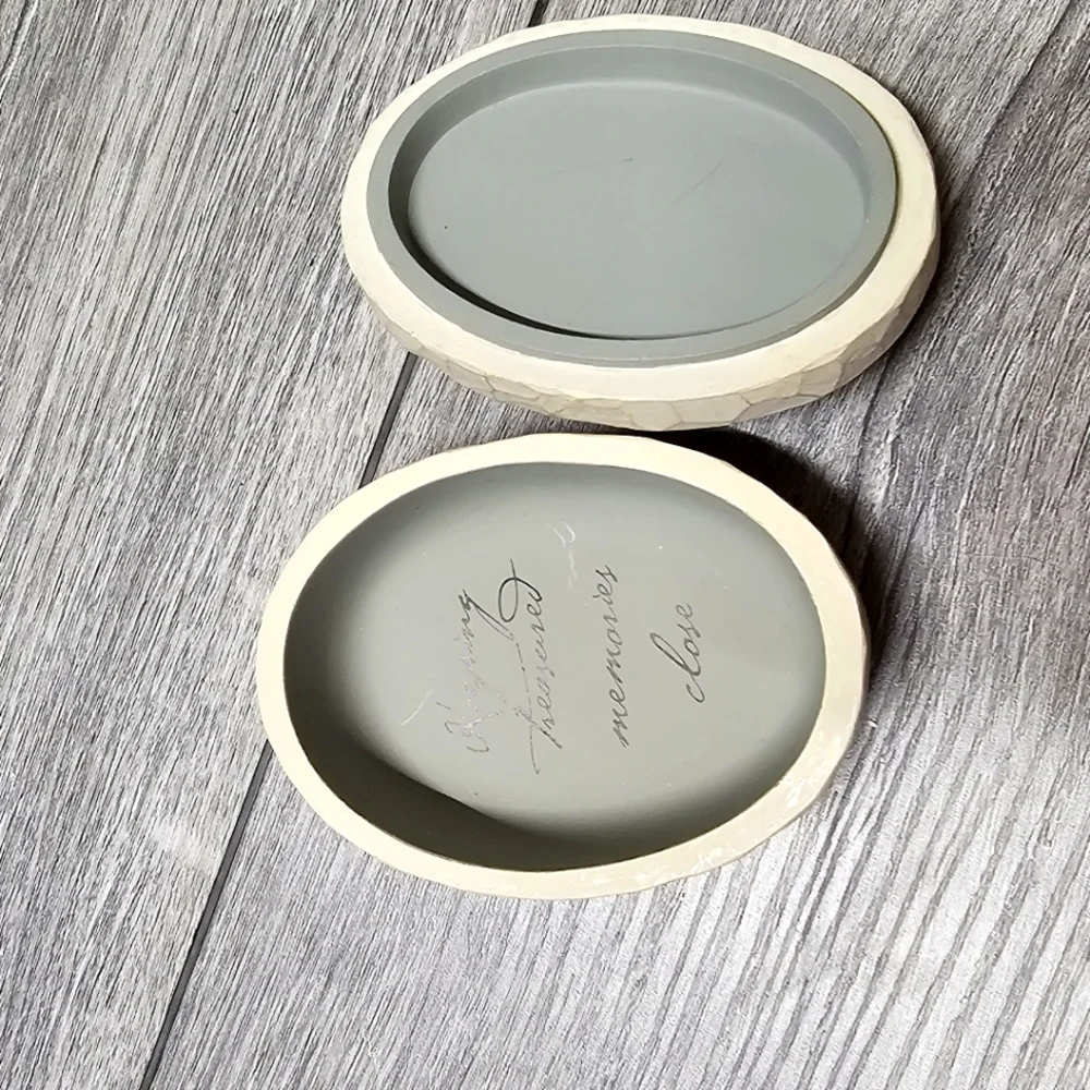 2004 Susan Lordi Willow Tree Remembrance Box of Memories Sm Trinket/ Ring Box